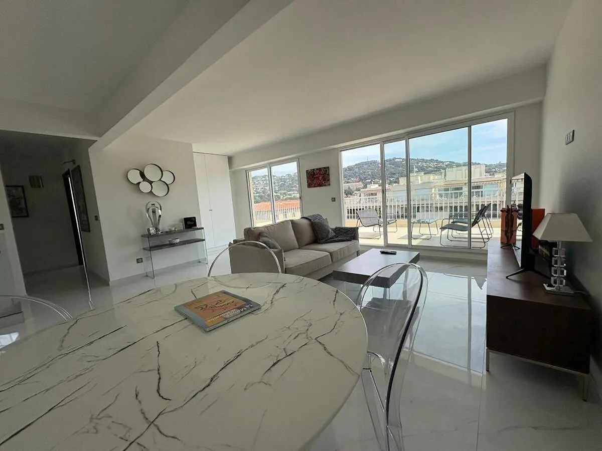 Cannes 2 Suites 2 Terrasses Apartment