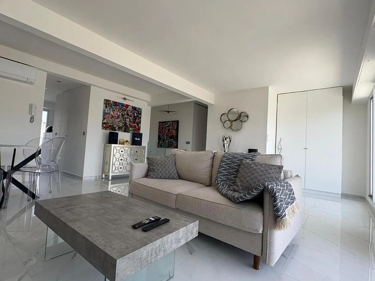 Cannes 2 Suites 2 Terrasses 0*,  法国